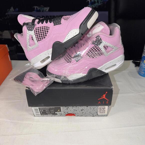 Jordan Shoes - Size 5.5 - Air Jordan 4 Retro Orchid W